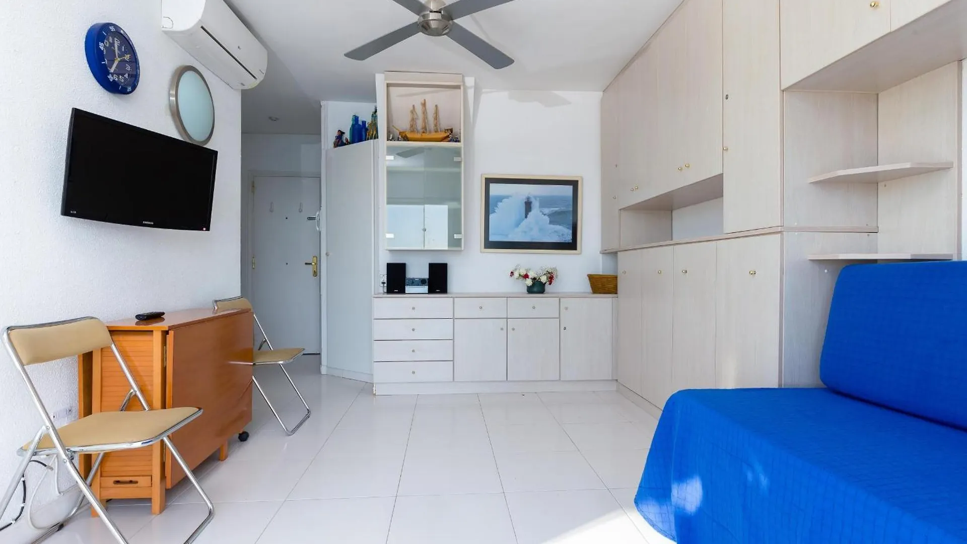 Estudio Luminoso En Primera Linea De Mar, Con Vistas Y Todas Comodidades En El Centro De Roses. - Es-228-99 Apartmán Roses